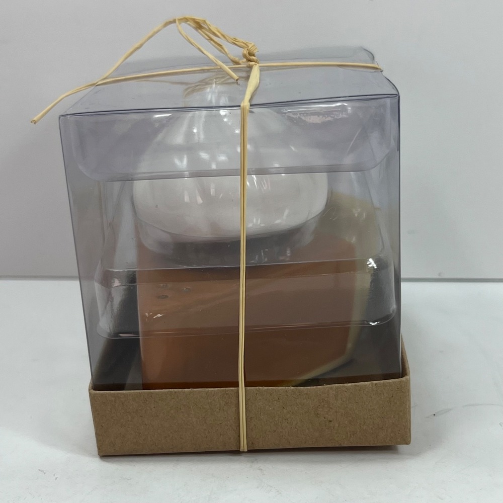 Unbranded Pumpkin Pie Salt and Pepper Shakers Set OS Orange New Holiday Decor - Picture 3 of 11